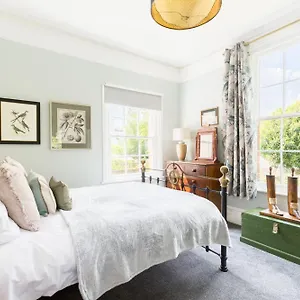 2 Apartment Gloucester